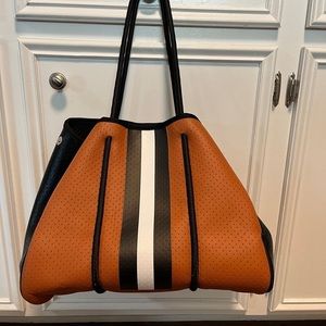 Neoprene tote
